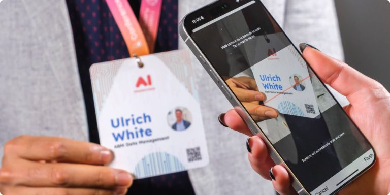 How to choose the right event name badge